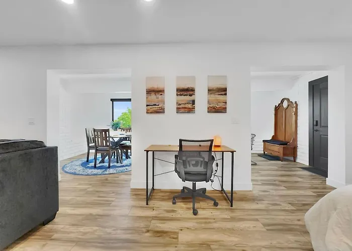 The Overlook Apartament